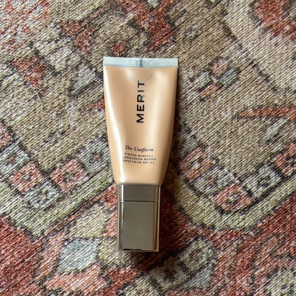 Merit - The Uniform - Shade 20